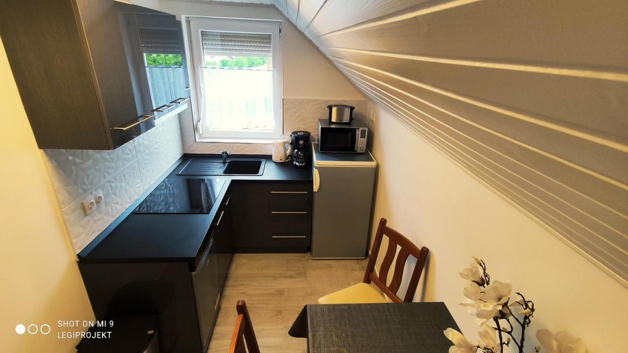 Papp Apartmanház Apartamento Vonyarcvashegy Exterior foto